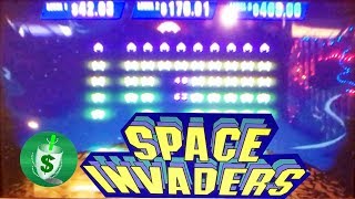 Spela Space Invaders slot 73218